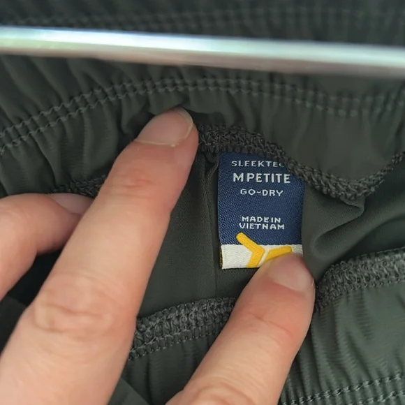 Old Navy Wide Leg Active Pants - “Dark Ivy” Green - Picture 5 of 7